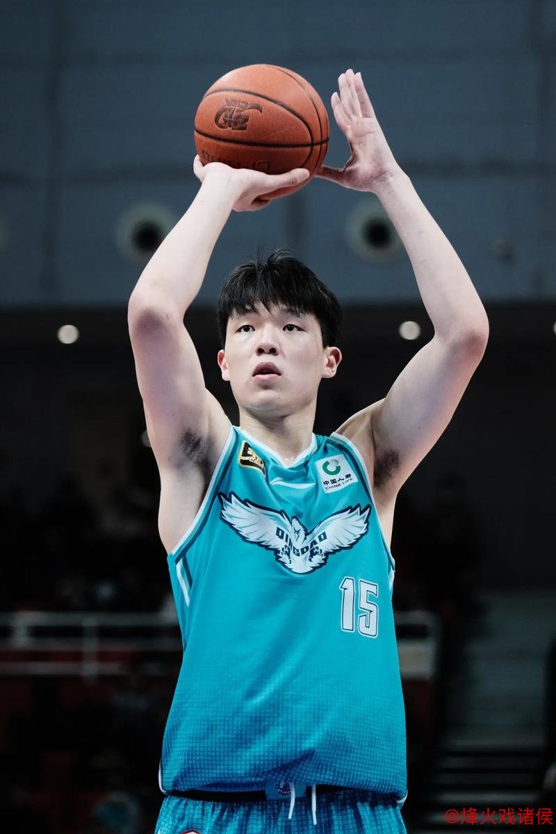 杨瀚森18分11板4盖帽青岛惜败浙江 新疆狂胜上海