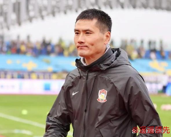 晚上23点决战日本！邵佳一曝国足重大喜讯：7名U23球员将入国家队