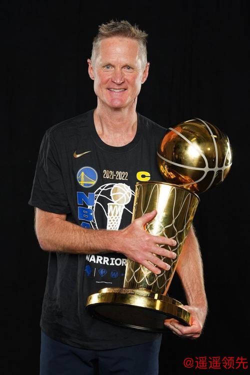 曝勇士多名助教质疑史蒂夫·科尔下赛季续约可能性