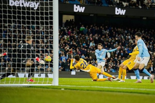 betway必威西汉姆联 曼城你听好了！巴萨要免签的传奇中场，而且他早就想去诺坎普了！