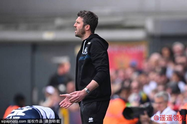 曼联两球击败曼城 卡里克执教首秀就赢下德比