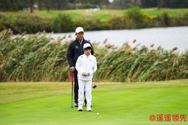 梁文冲先生助力亲子家庭